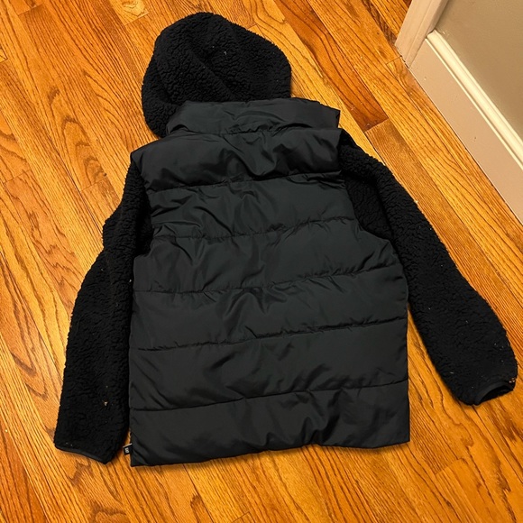 Boys blue gap Sherpa coat and vest In one. - Picture 11 of 12